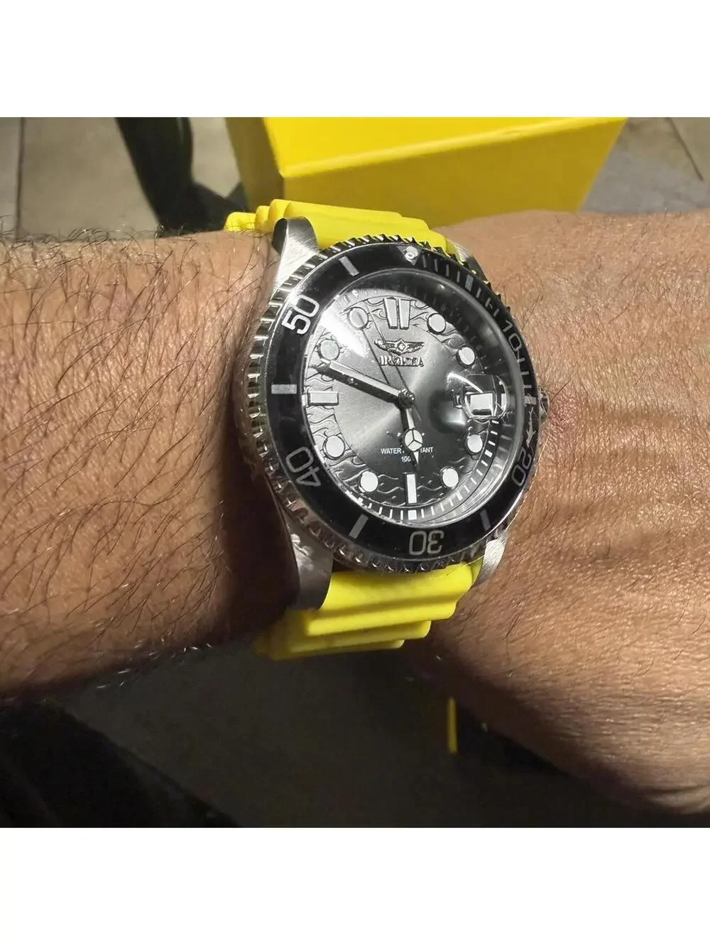 Invicta Pro Diver Shark Mens Watch - 43mm, Yellow 47163